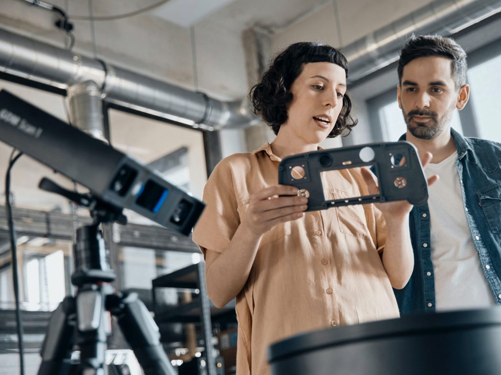 Usind the 3D scanner GOM Scan 1 to inspect 3D printed parts