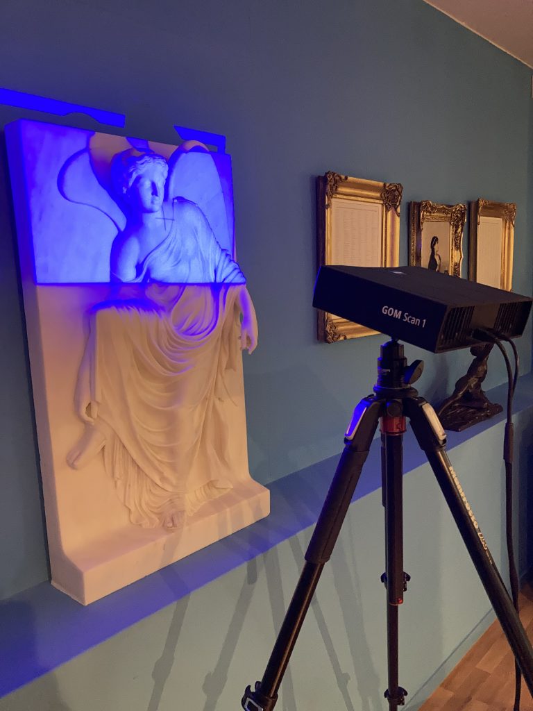 GOM Scan 1 captures data of historical statue