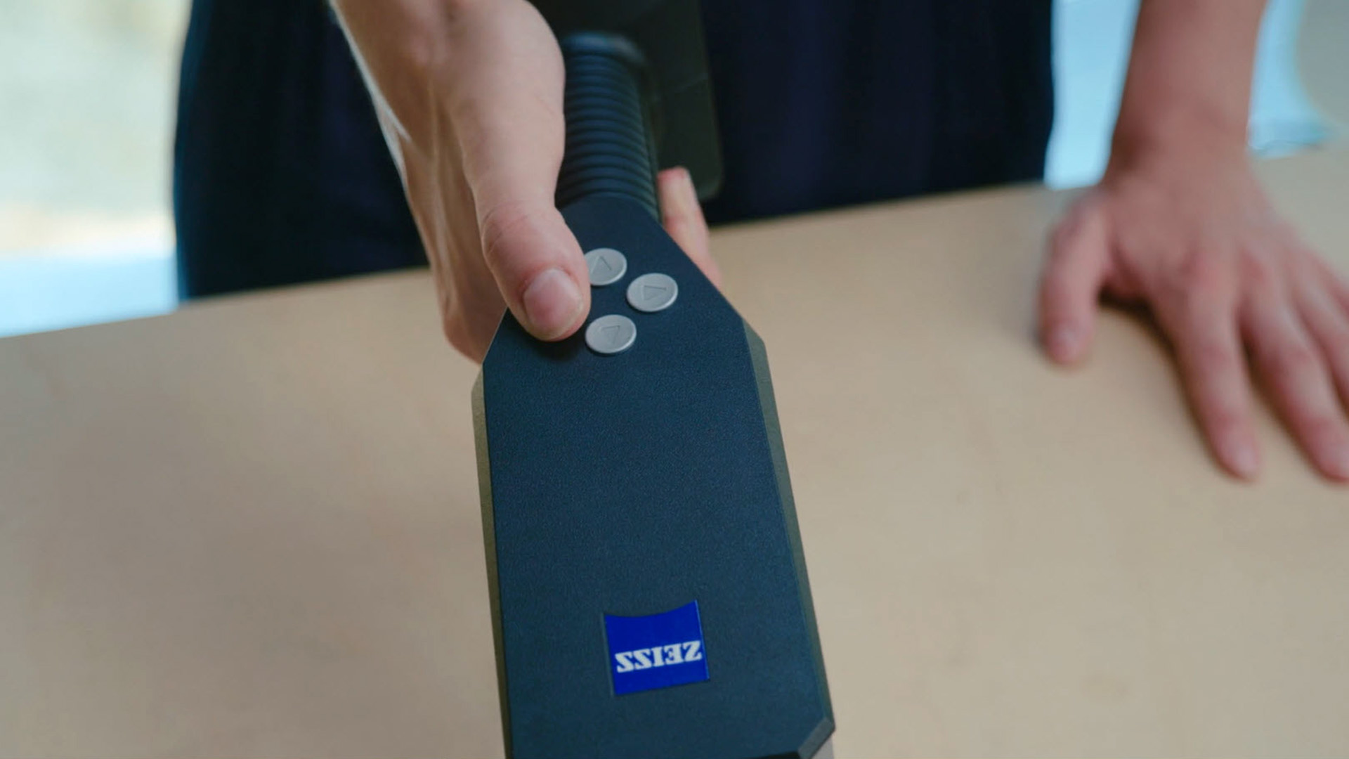 zeiss-t-scan-hawk-2-3d-laser-scanner-remote-control-buttons