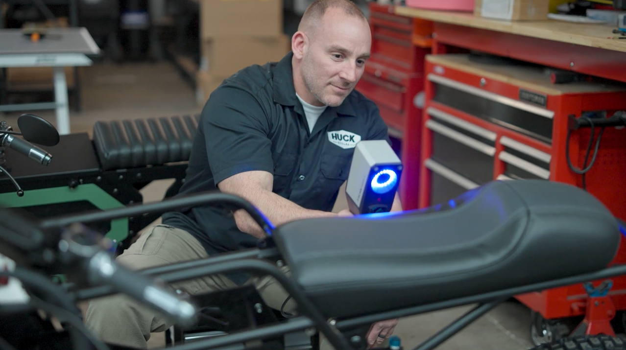 3D scanning electric motorcycles at Huck Cyles with ZEISS T-SCAN hawk 2