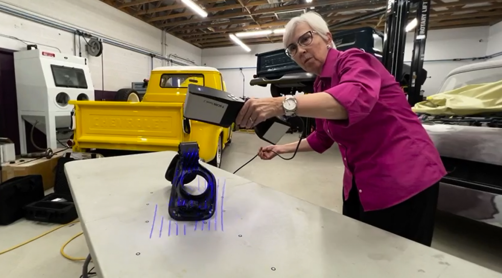 3D scanning automotive parts at Girl Gang Garage with ZEISS T-SCAN hawk 2
