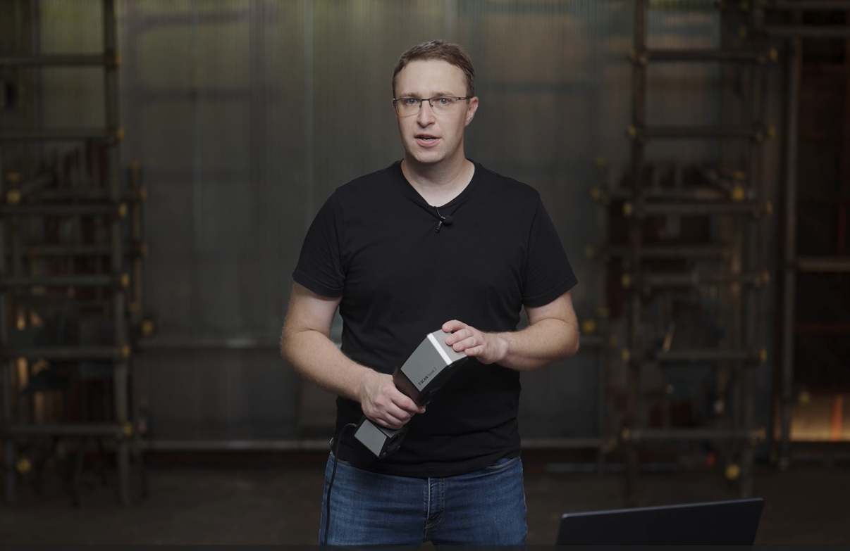 2D laser scanner being used to inspect tubes and pipes